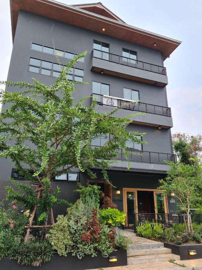 The Lantern Suites Ban Song Hong Zewnętrze zdjęcie