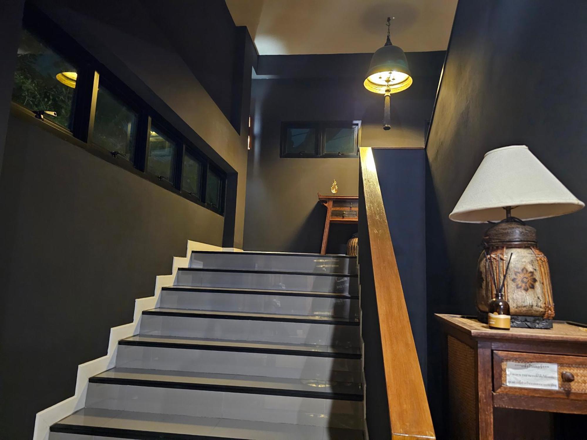 The Lantern Suites Ban Song Hong Zewnętrze zdjęcie